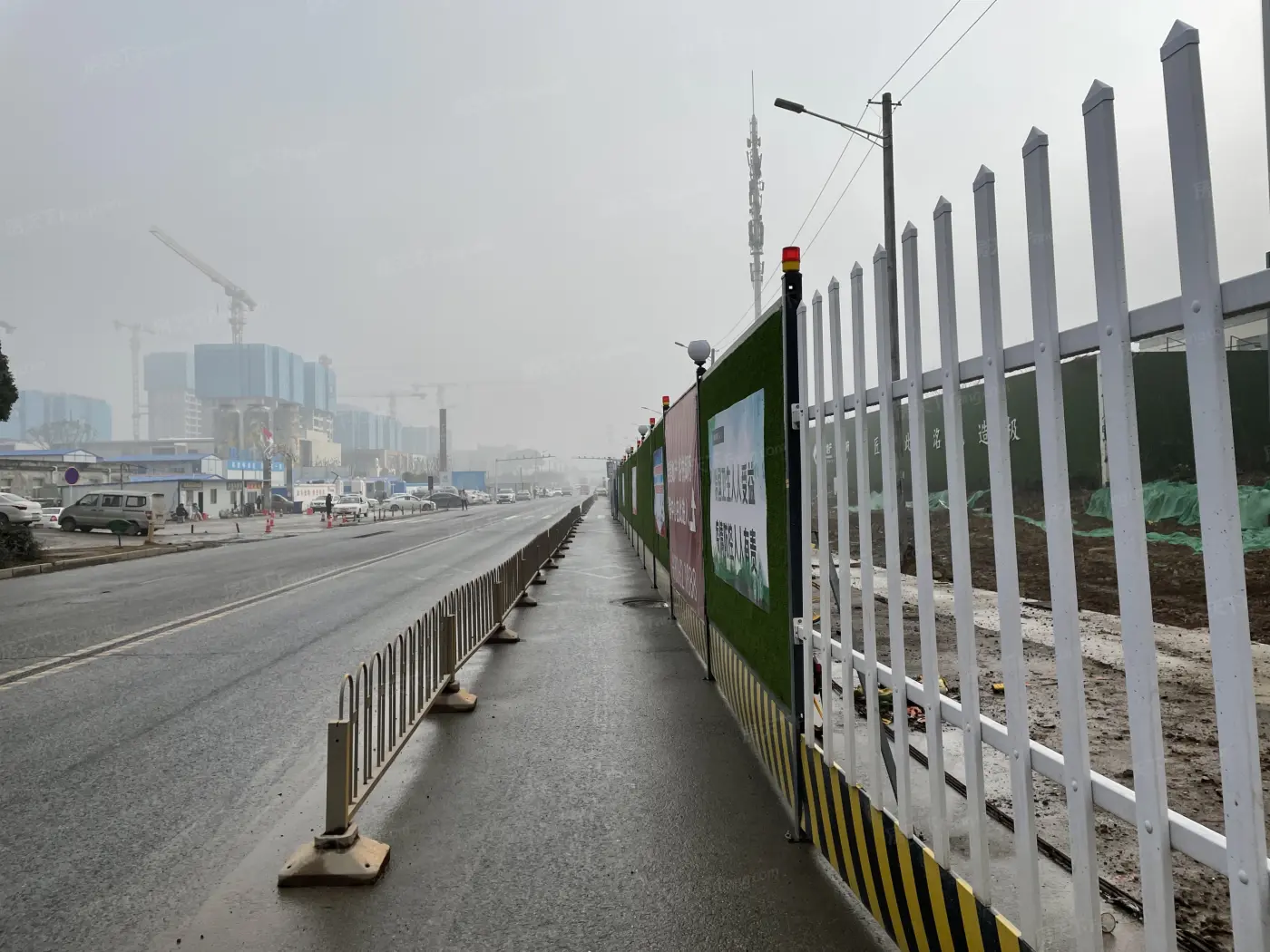 实景图:门口道路