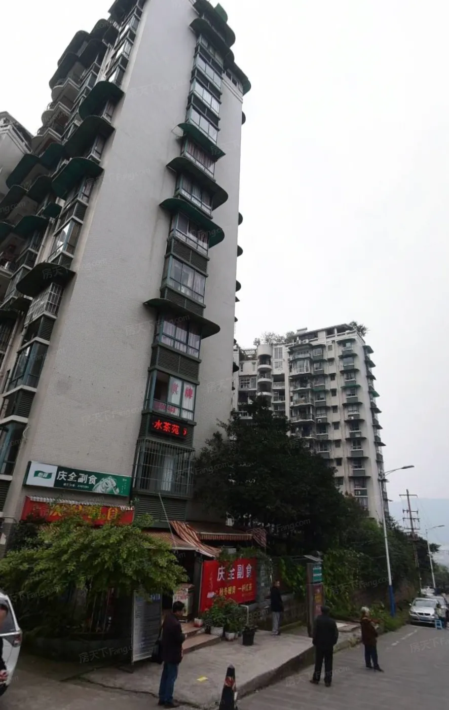 碧水山庄3室2厅2卫东南朝向2500.00元/月出租