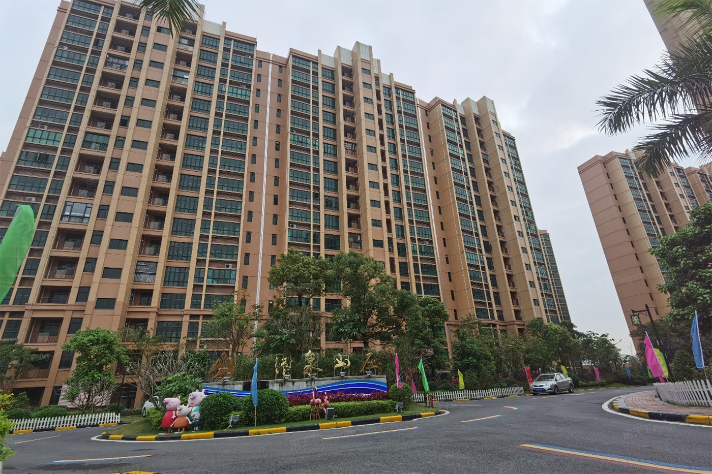 实景图:楼盘 (2)