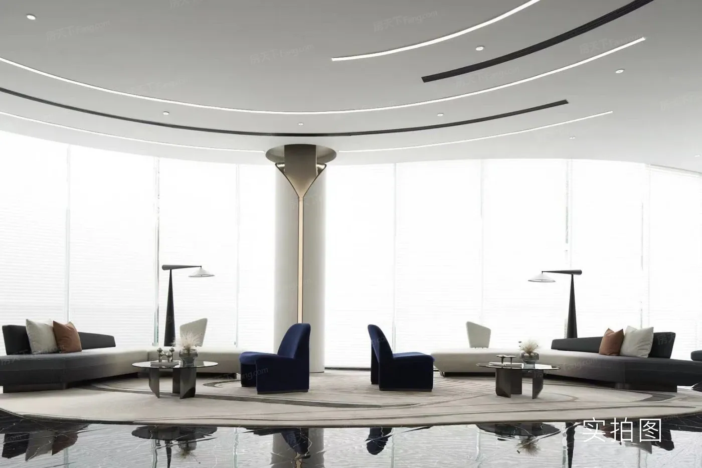 港龙美的·未来映4室2厅2卫西南朝向1800.00元/月出租