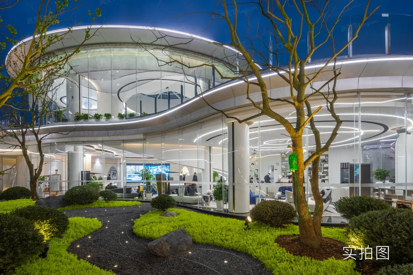 港龙美的·未来映3室2厅2卫南朝向1500.00元/月出租