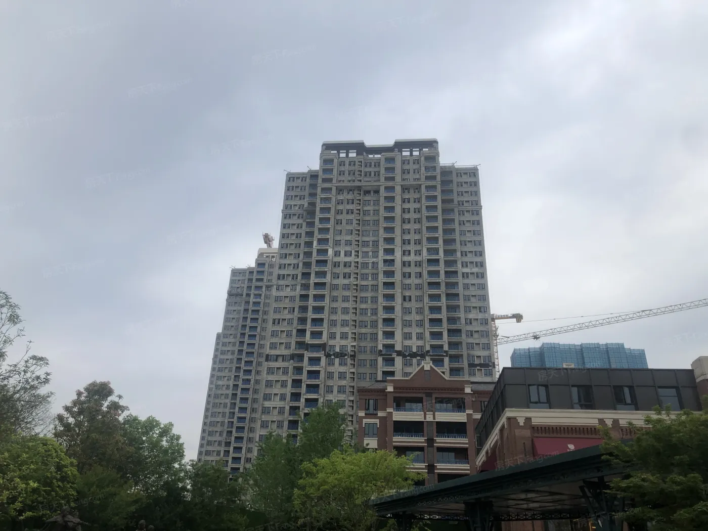 金地艺境3室2厅1卫南朝向2000.00元/月出租