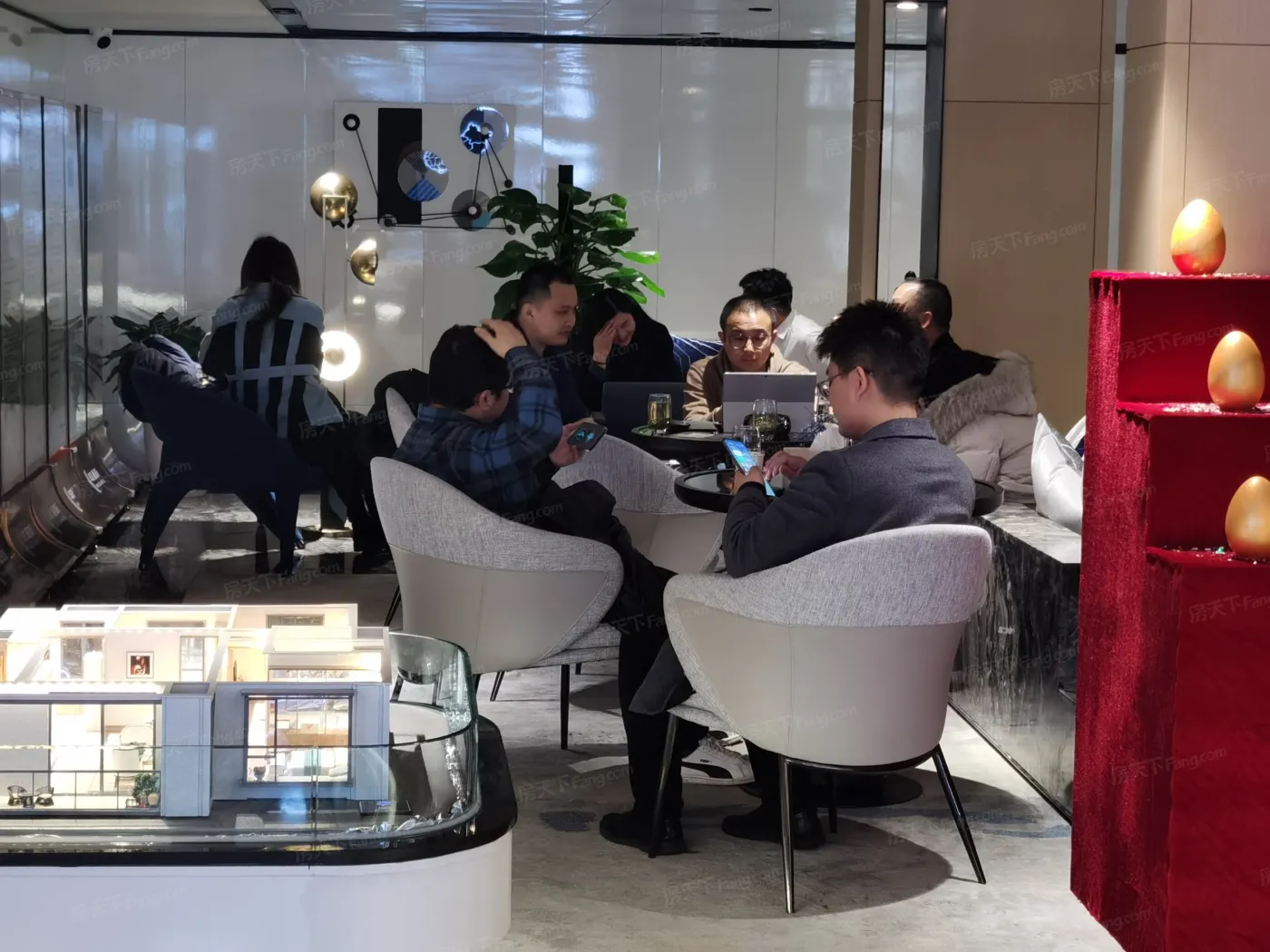 瀚璟府3室2厅2卫东南朝向2600.00元/月出租