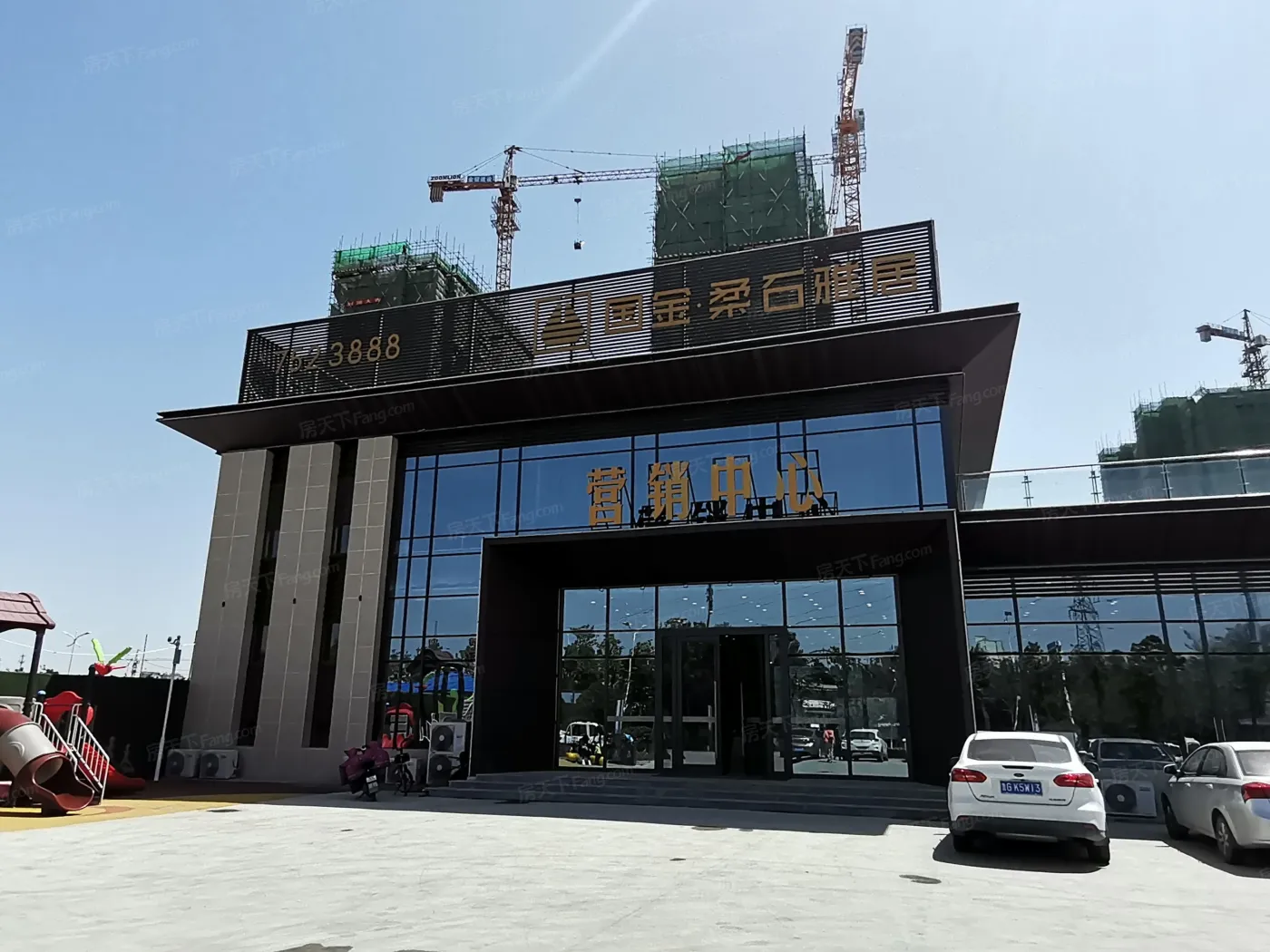 国金柔石雅居3室2厅1卫南北朝向900.00元/月出租