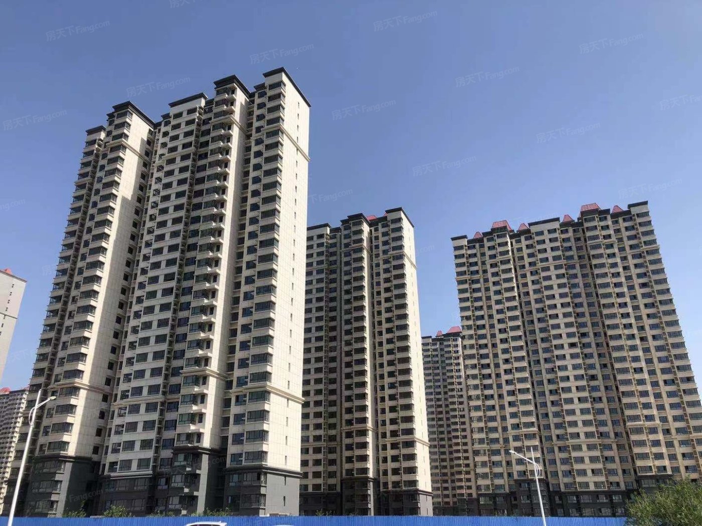 实景图:5.25日小区楼栋实拍