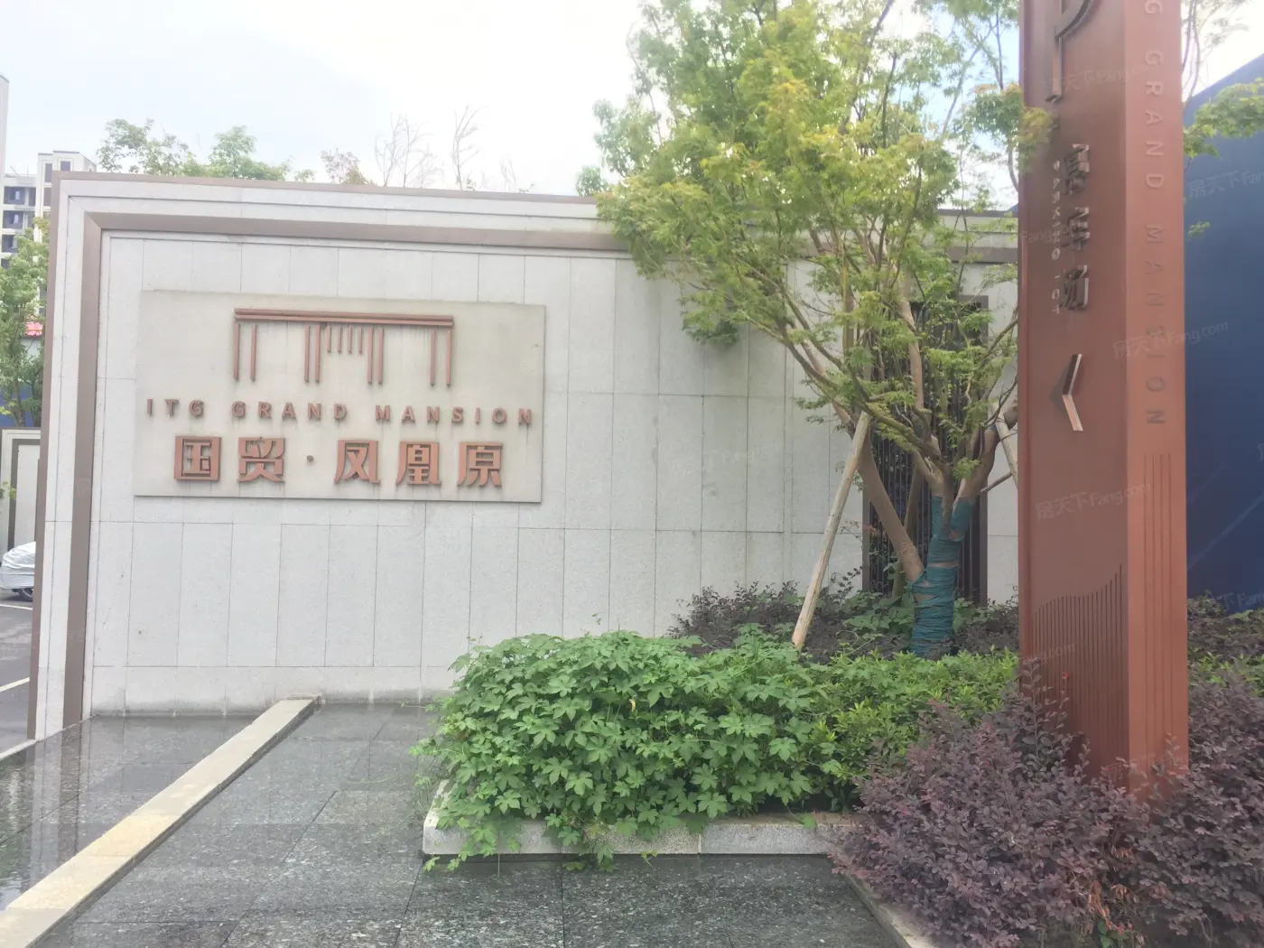 国贸凤凰原位于松江永丰街道云逸路399弄,小区占地面积32491.