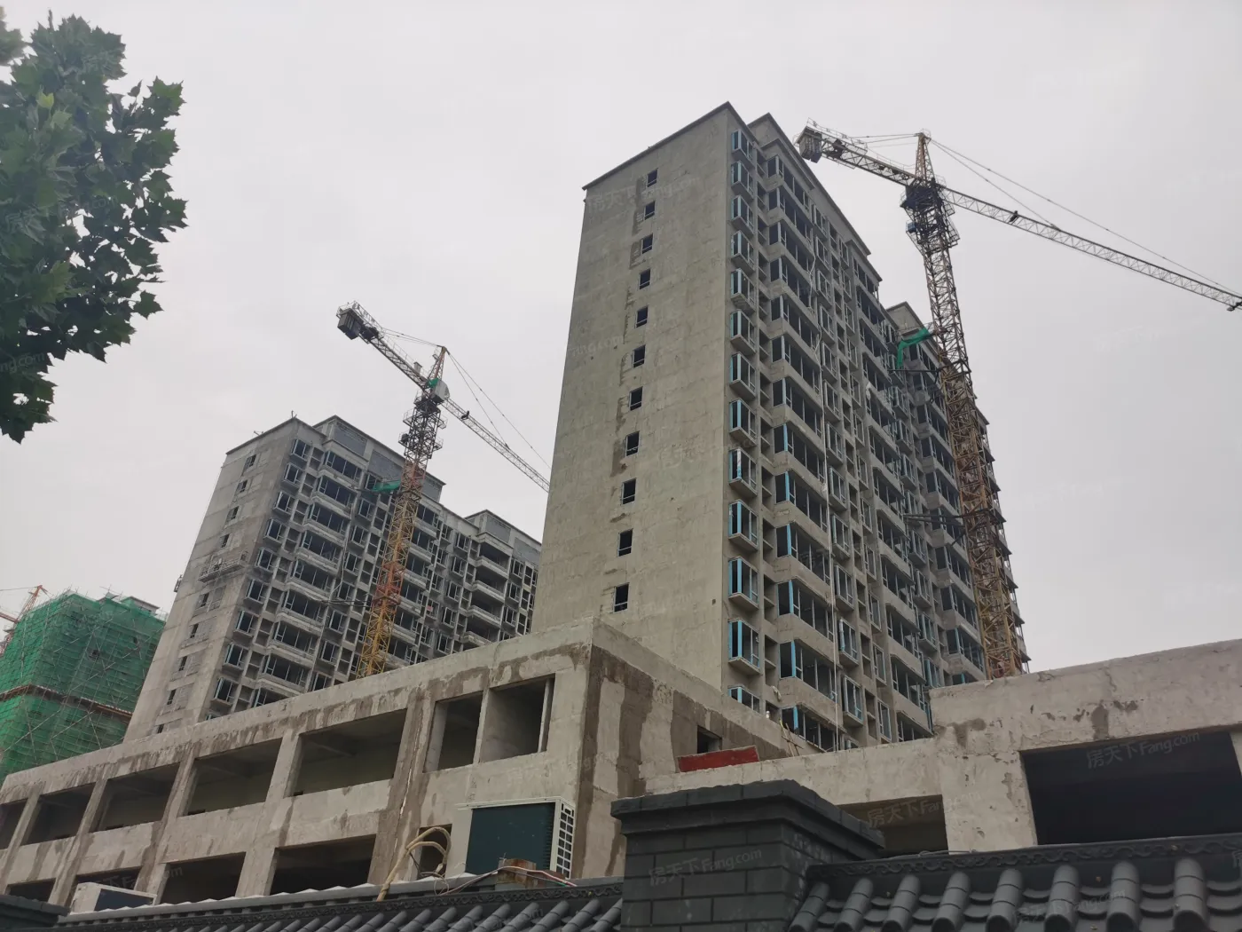 万特公馆4室2厅2卫南北朝向850.00元/月出租