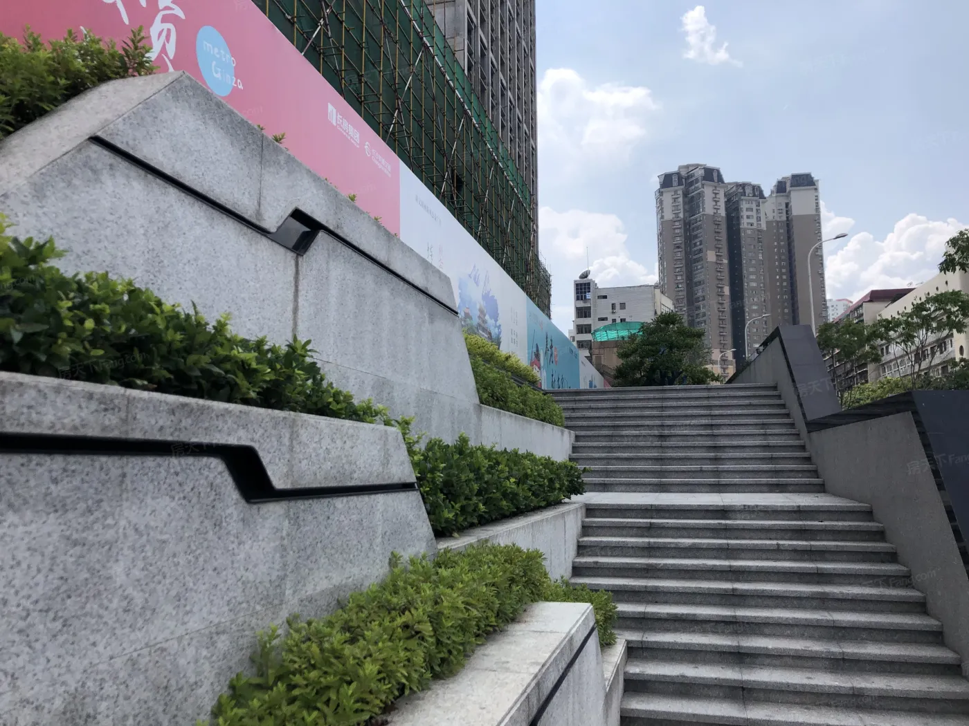 长房地铁银座1室南朝向6000.00元/月出租
