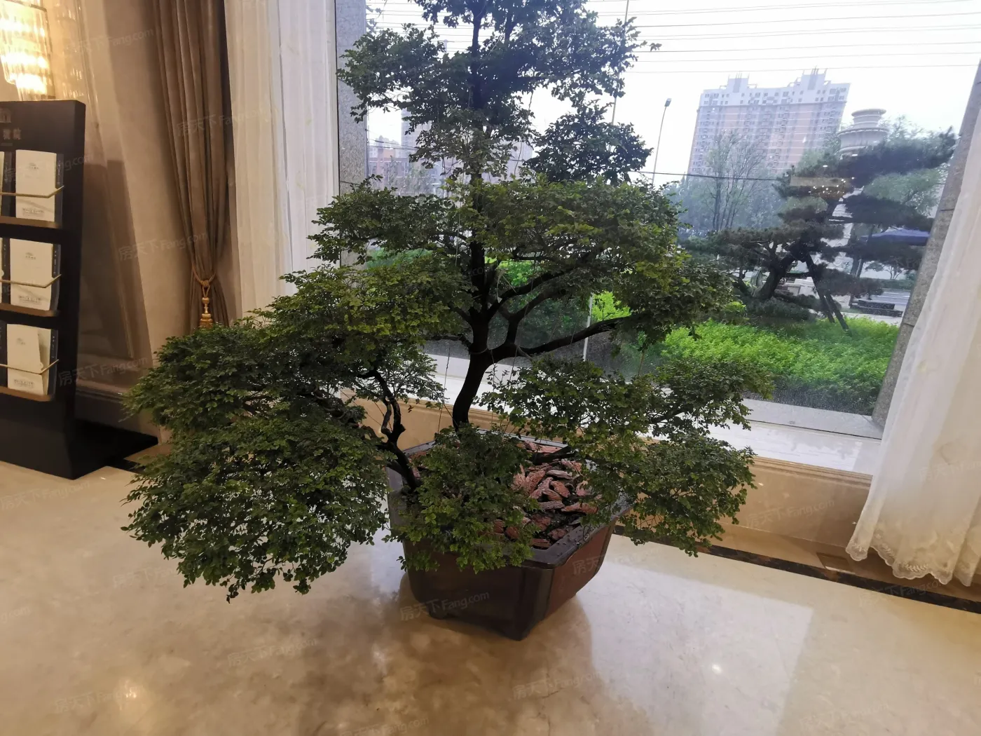 上邦壹號院3室2厅2卫南北朝向2500.00元/月出租