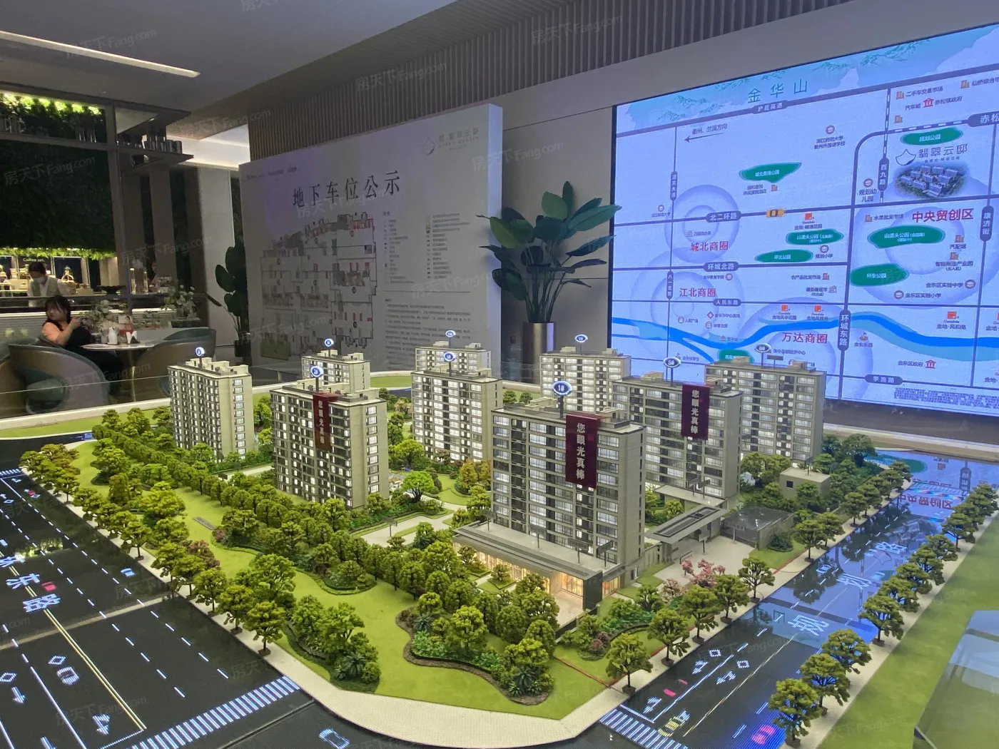 金地天阳翡翠云邸3室1厅1卫南北朝向2200.00元/月出租