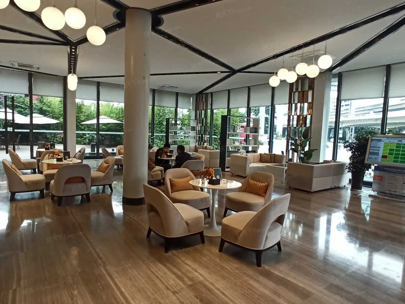 双楠悦天地1室1厅1卫东南朝向2760.00元/月出租