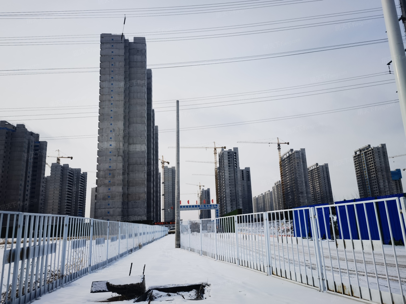 实景图:在建小区侧面