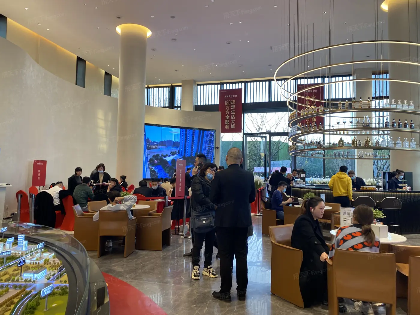 项目现场:看房现场