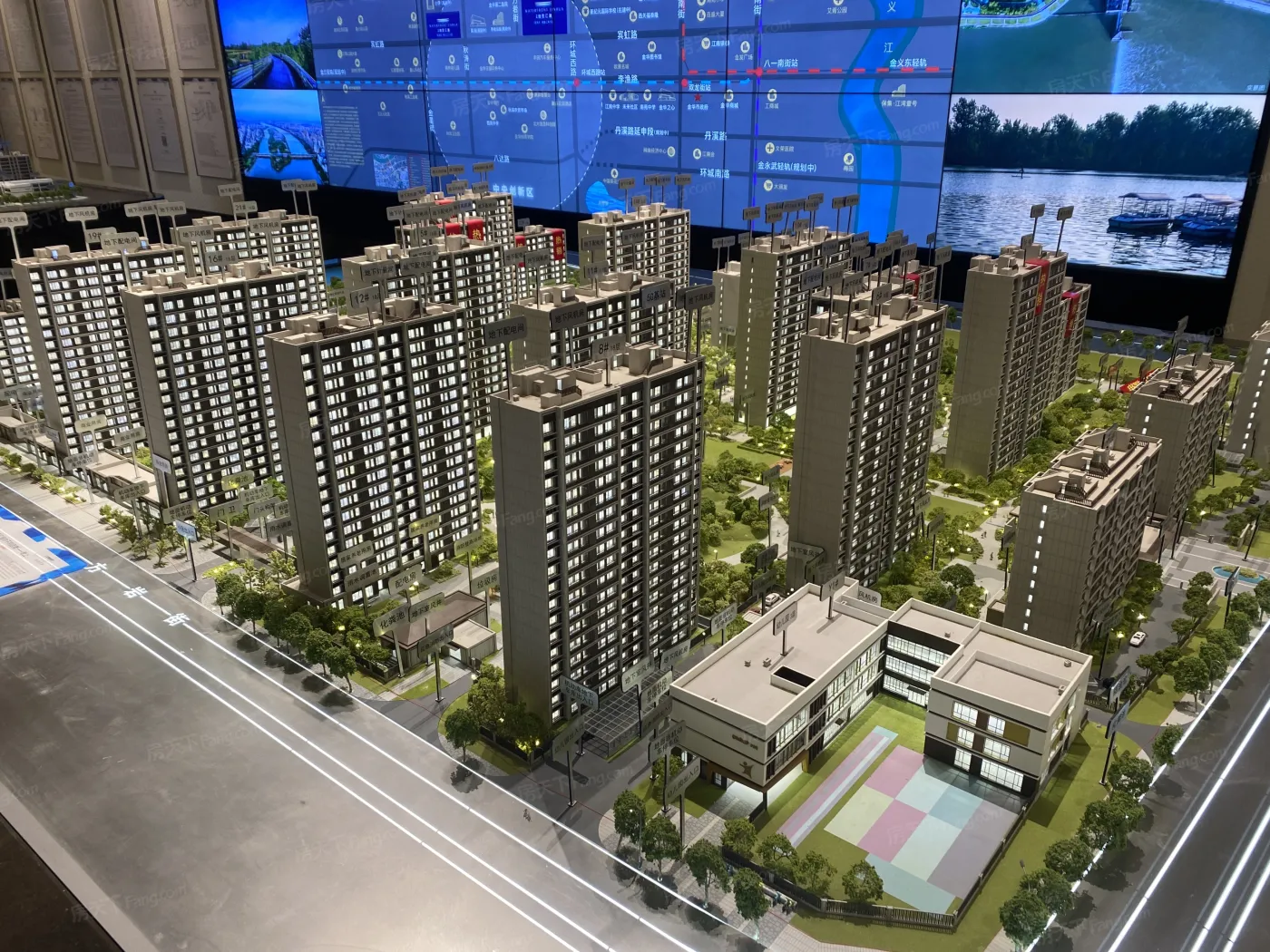 万科·锦里江澜3室2厅1卫南北朝向2500.00元/月出租