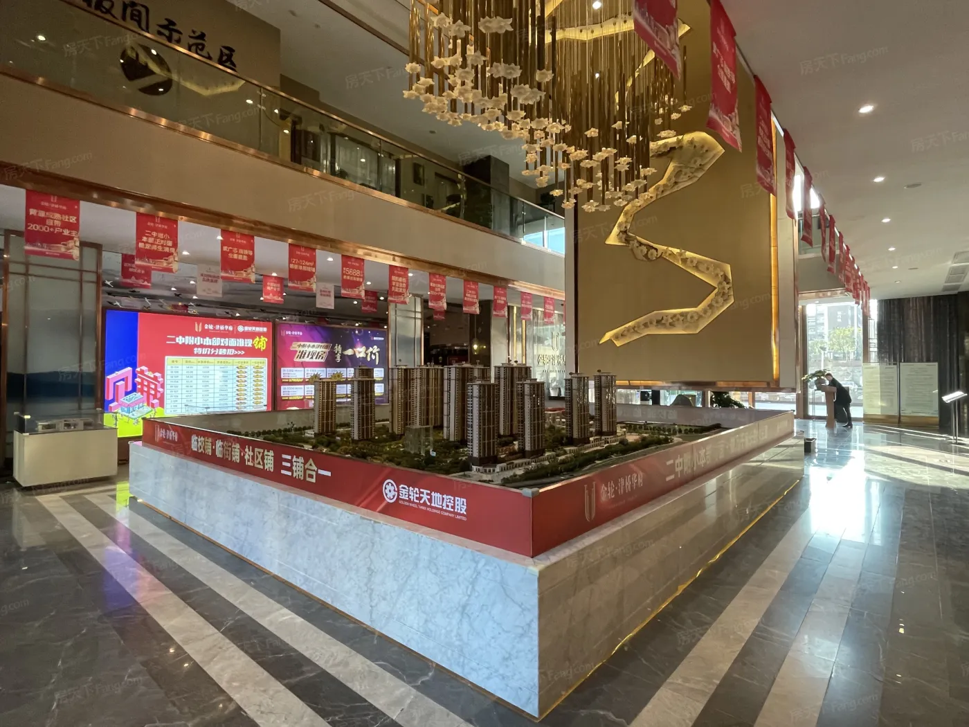 金轮津桥华府4室1厅2卫东南朝向3000.00元/月出租