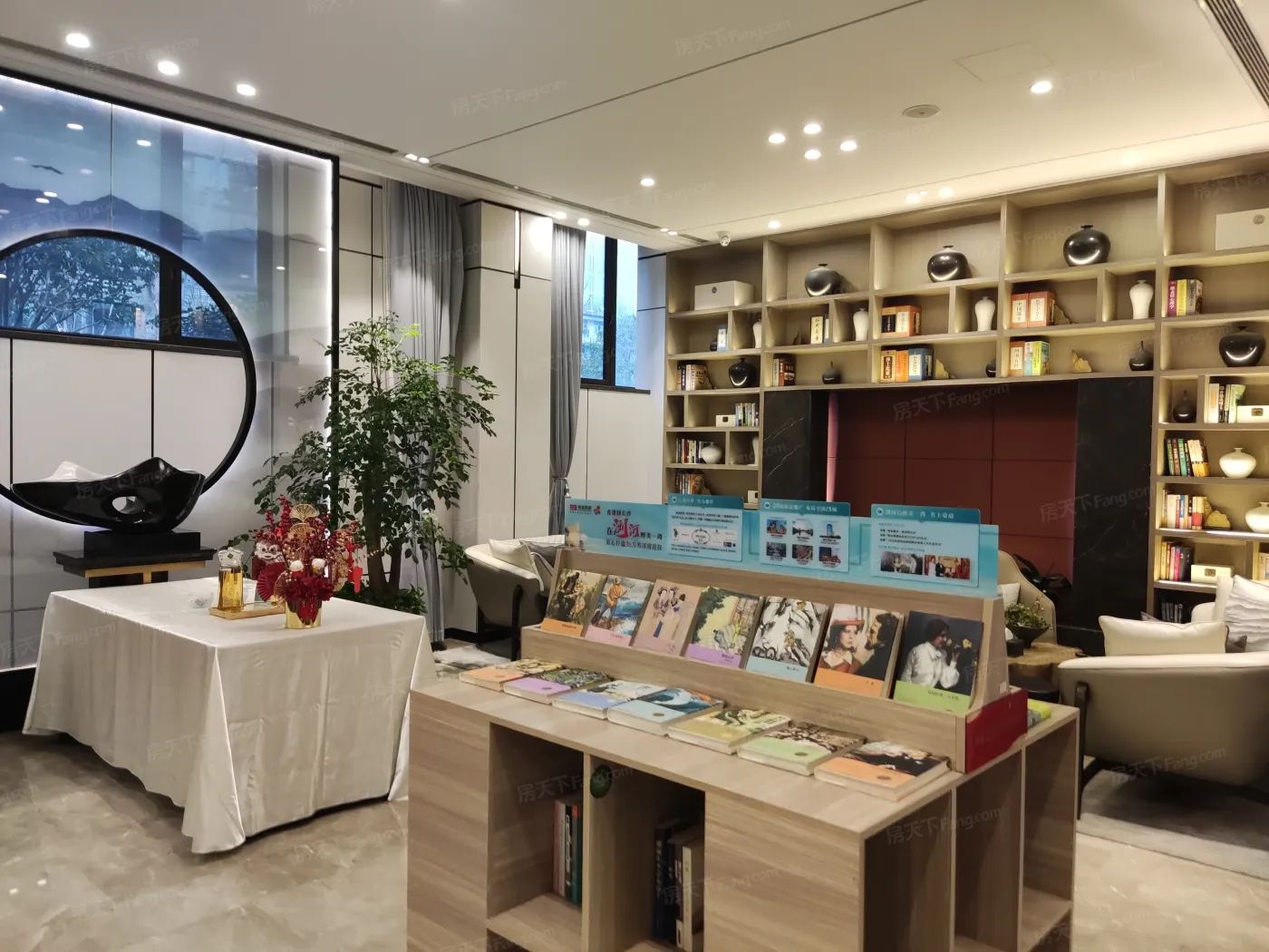 南益·名士豪庭1室1厅1卫南朝向1700.00元/月出租
