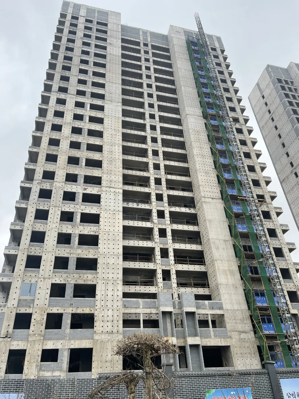 金帝惠贤府4室2厅2卫南北朝向1000.00元/月出租