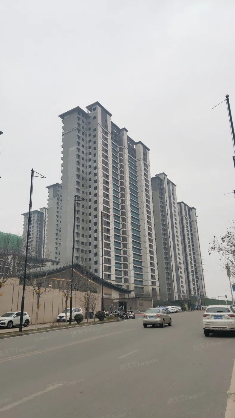 绿都中梁青云赋3室2厅2卫南北朝向1000.00元/月出租