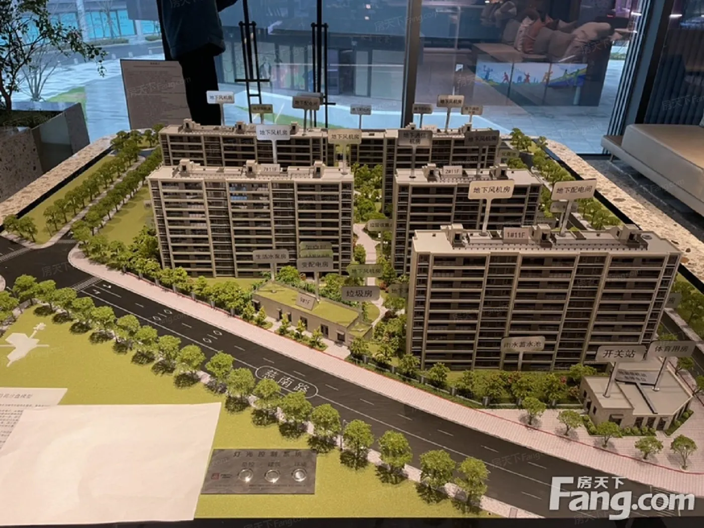 轨交万科·湛蓝晓月4室2厅2卫南朝向1500.00元/月出租