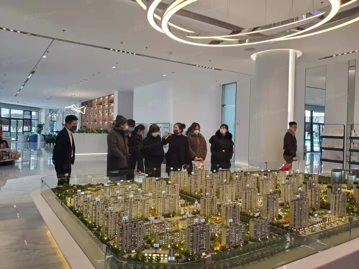 航企国际社区3室2厅2卫南北朝向2700.00元/月出租