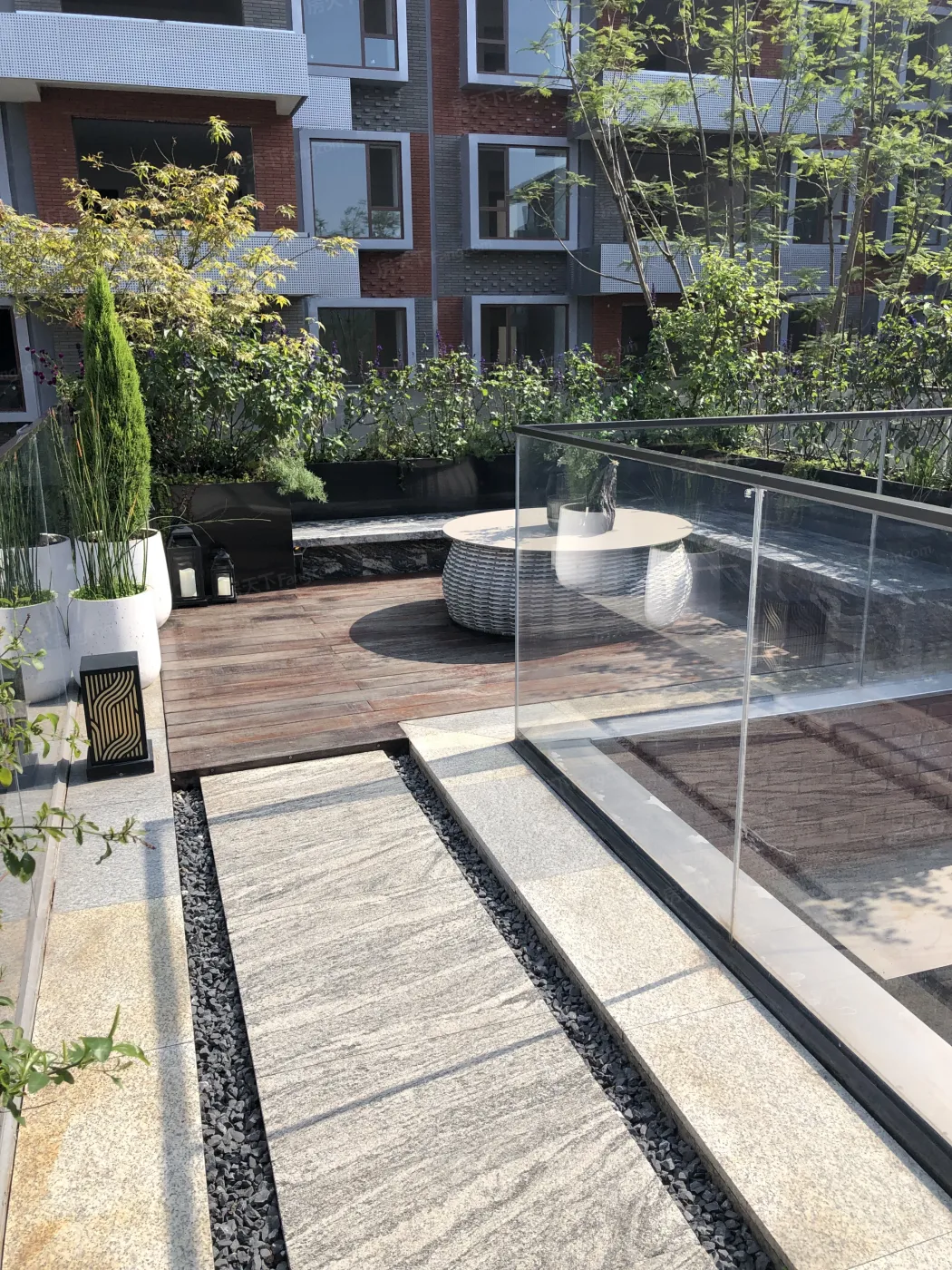 华侨城安仁里3室2厅2卫东西南北朝向3000.00元/月出租