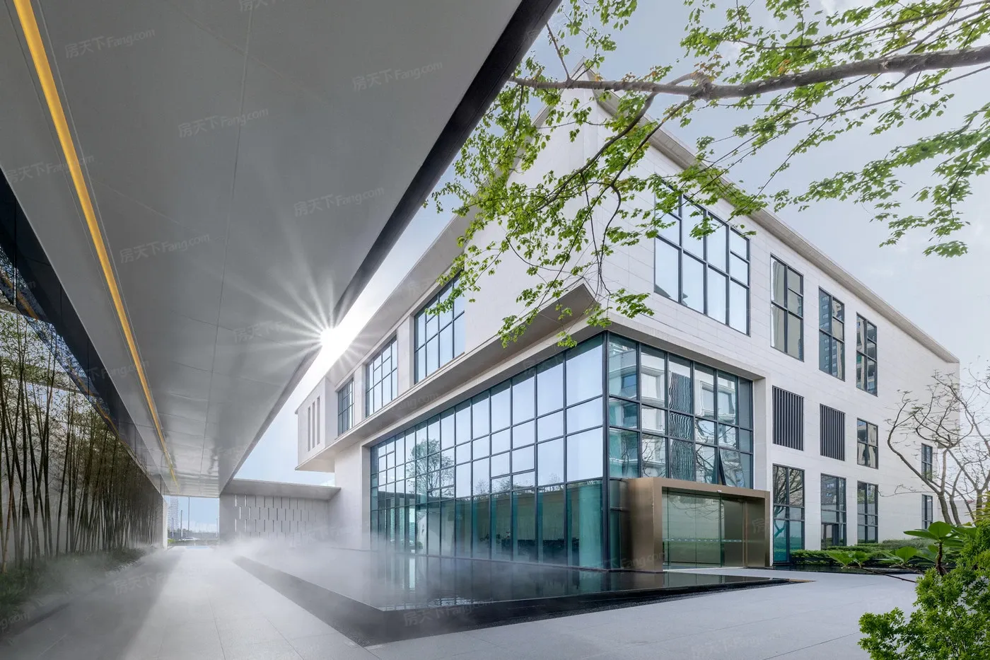 信达麓湖左岸4室2厅3卫南北朝向5500.00元/月出租