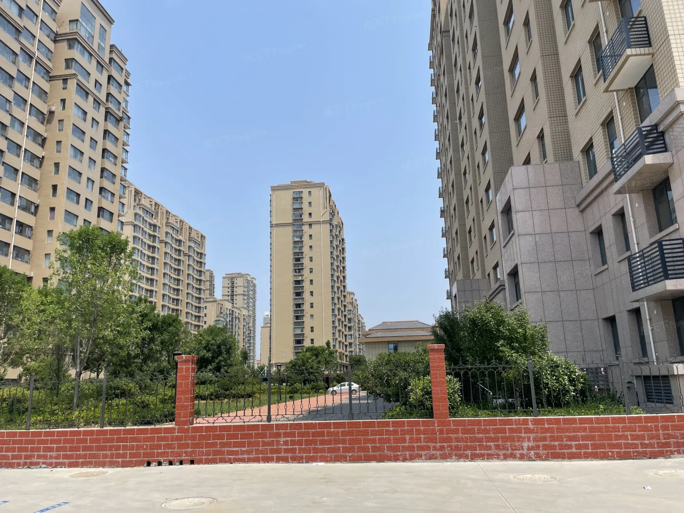 紫瑞园2室2厅1卫西北朝向1200.00元/月出租