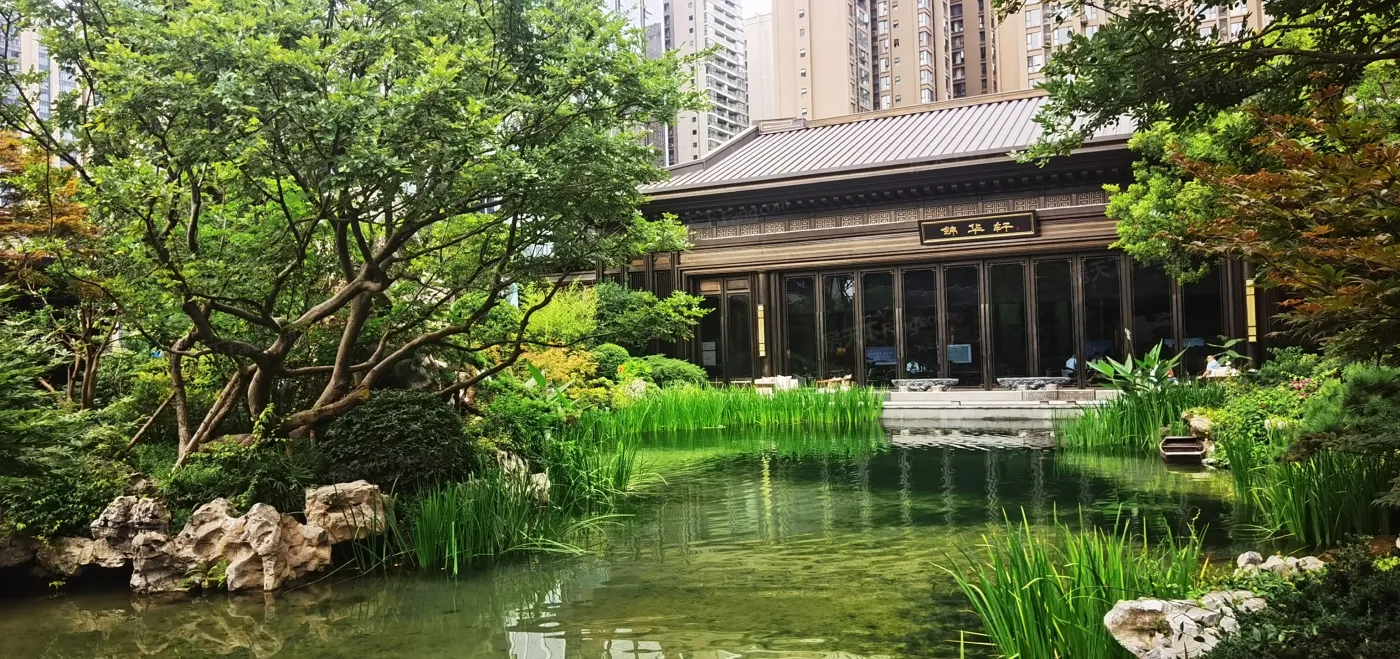 建发央玺4室2厅2卫东南朝向13000.00元/月出租