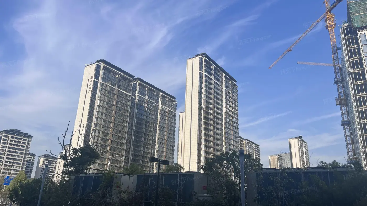 实景图:在建工地实景图