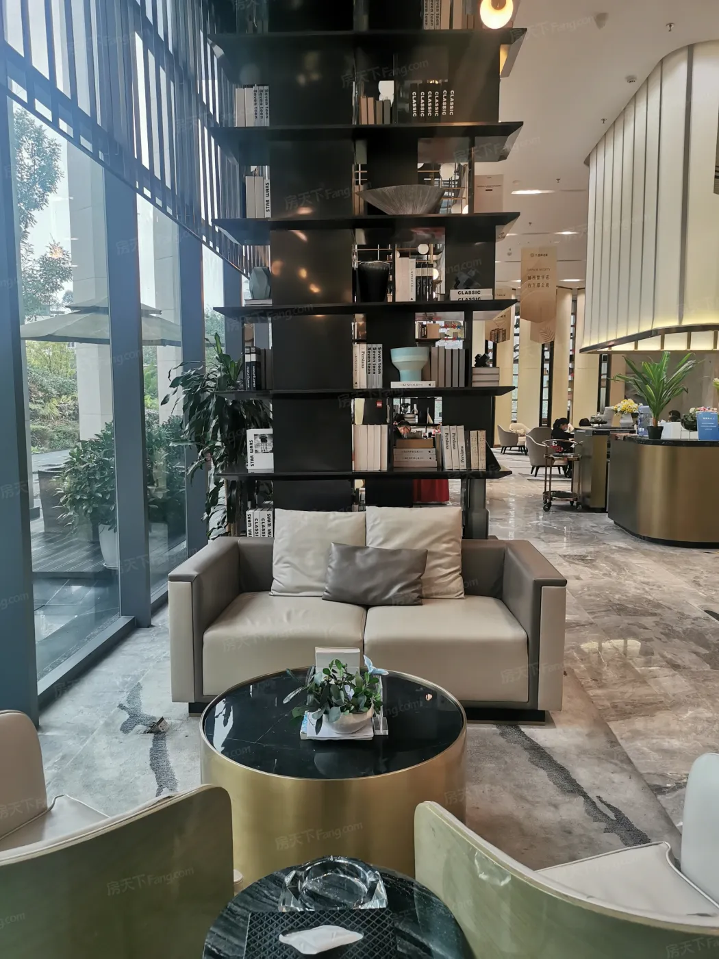 鑫苑御景台4室1厅2卫东南朝向3200.00元/月出租