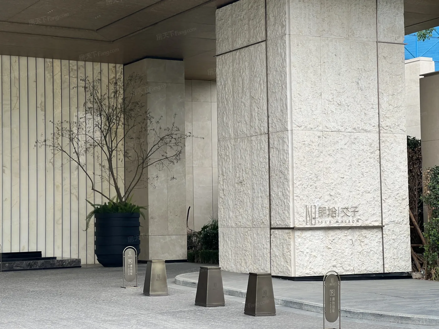 万科朗拾交子4室2厅2卫东南朝向5500.00元/月出租