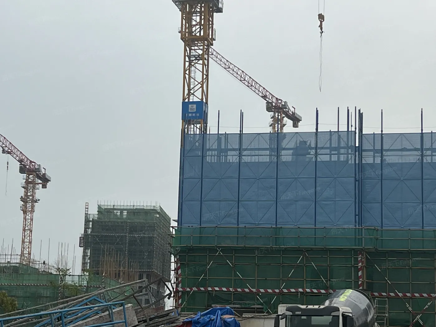 梦想·凤栖台4室2厅3卫南北朝向2600.00元/月出租