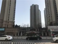 高新园区万达广场旁未名山三室两卫通透通厅诚心出售