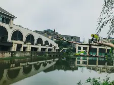 双山片区次新小区湖景大盘端户三房急售