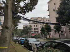 红旗三村,简装房,满五视野宽阔,近地铁业主急售