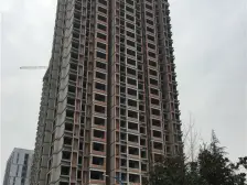 双轻轨 朝中庭,京东体验店 龙湖物业 旁边有一带一路