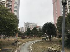 采光充足,大开间,繁华地段,环境优美,一梯两户,主卧朝南,得房率高