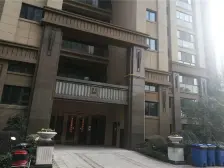 保利悦玺 前排小高层 全湖景 50万装修 拎包入住