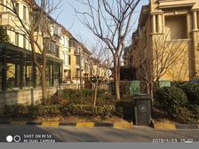 两梯两户、飞机户型,南北双阳台、地铁800米