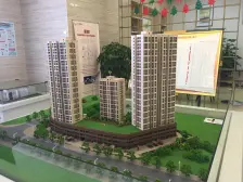 图书馆 近地铁站公交站 出行方便校好