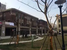 2号线国体站旁公务员房。楼层好,视野开阔,小区中间