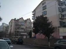 金沟寨好楼层大三居,产权清晰,房屋年代新