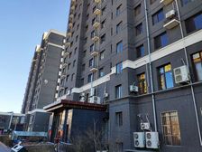 金宇砖石精装修56平75万拎包入住五年外房本