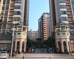 双地铁口,毛配可自由设计南向四房。