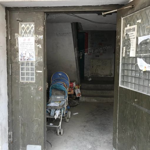 和泰馨城八区2室1厅1卫南北朝向800.00元/月出租