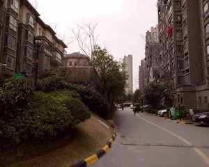 洪范旁边买一层带一层还有40平方的院子