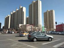 精装婚房 拎包入住 配套齐全 吾悦商圈 带车位