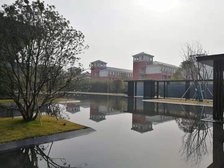 湖滨网红楼盘,四室两厅,边户采光好,可看湖