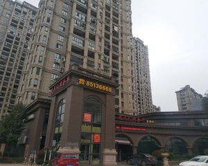 幸福时光三期南北通透,采光好中间楼层