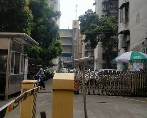 古城路外贸大院3房2厅120万